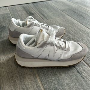 Women’s New Balance